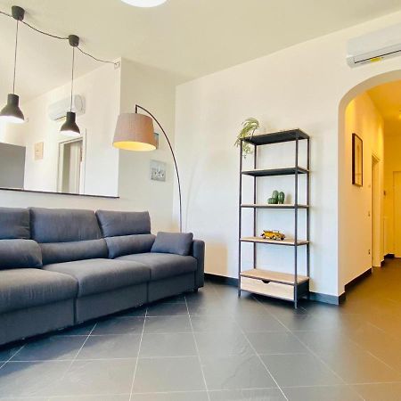 Sea View Apartment 5 Mt From The Beach Salerno Exterior foto